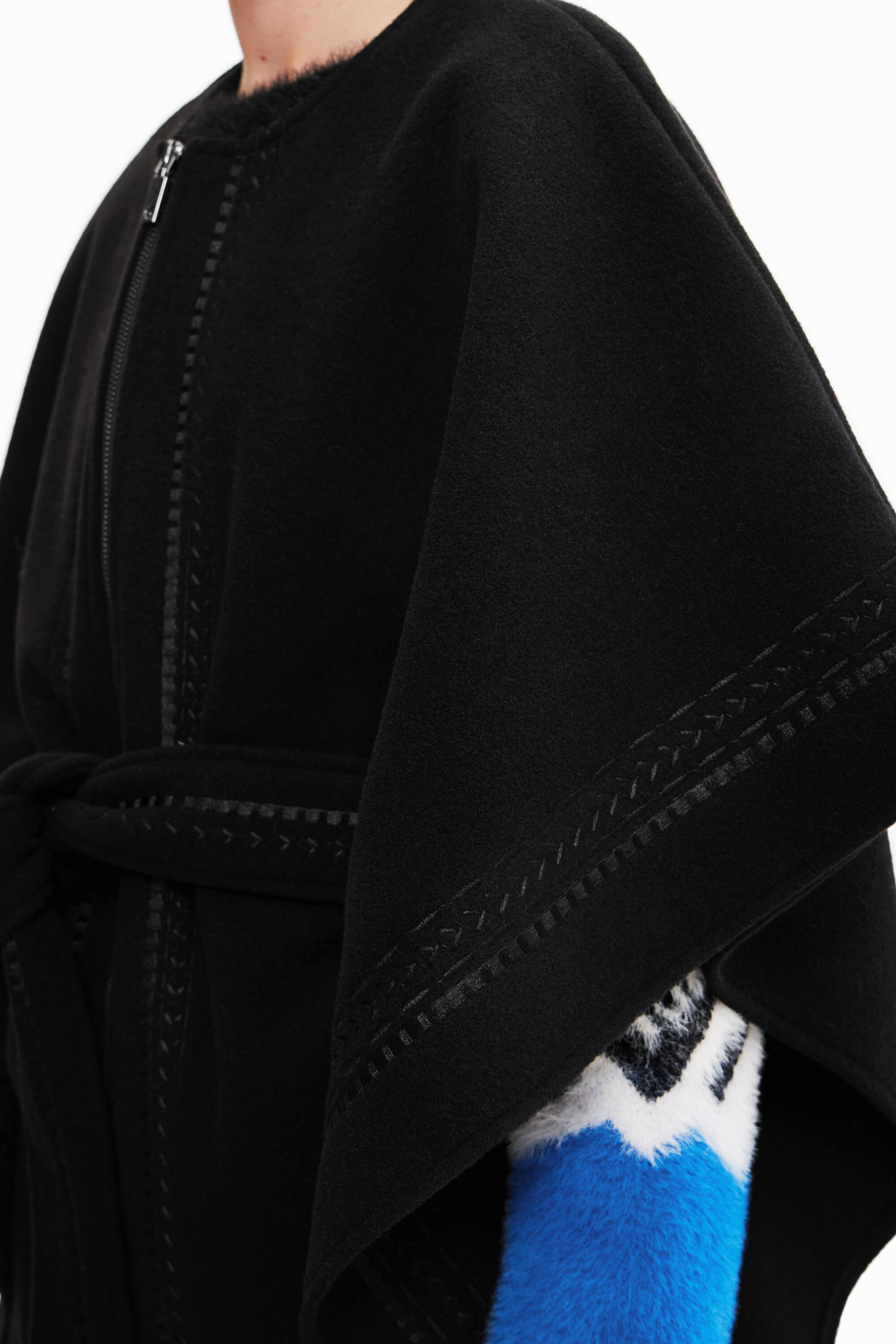 Ponchos bordados
