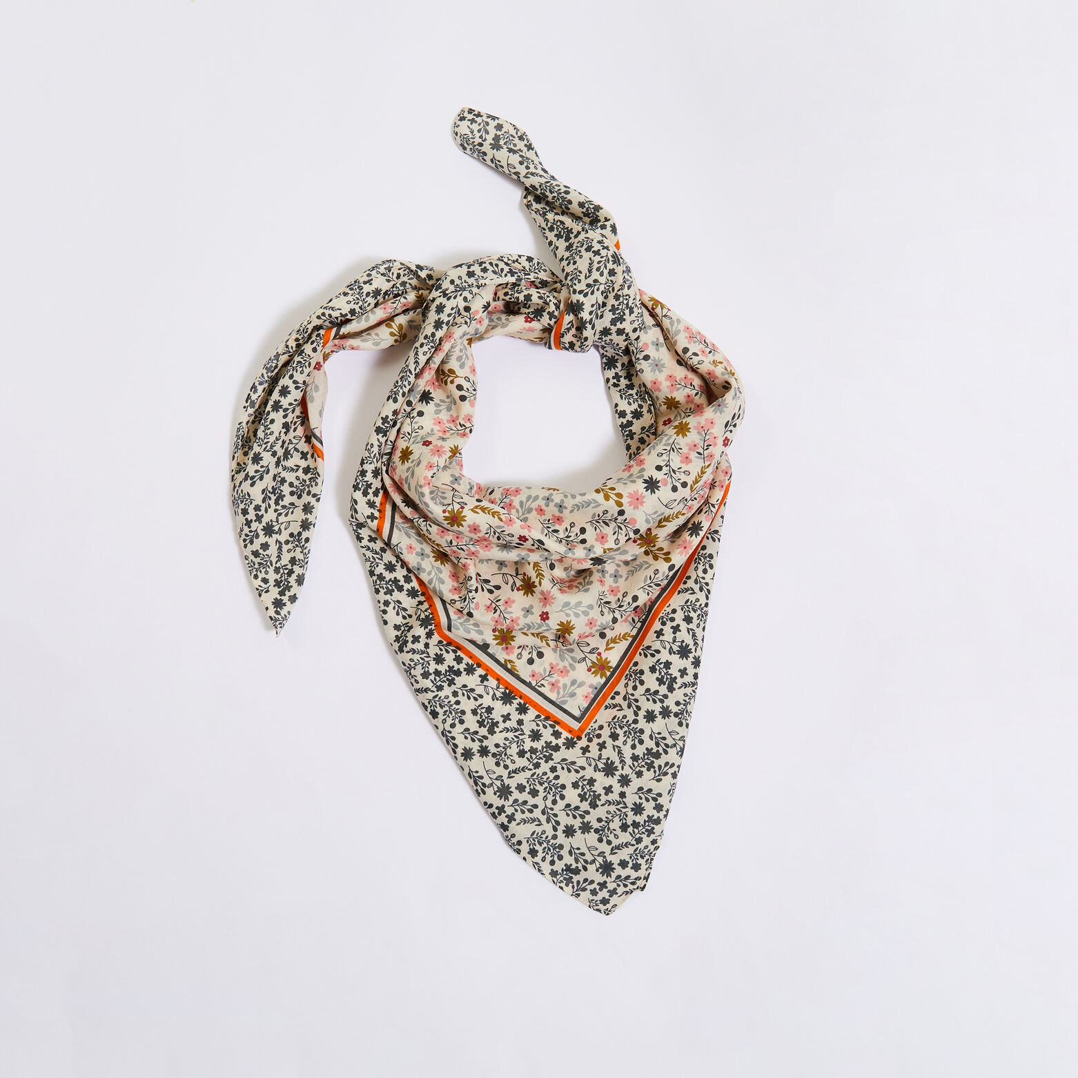 Foulard carré fleuri femme