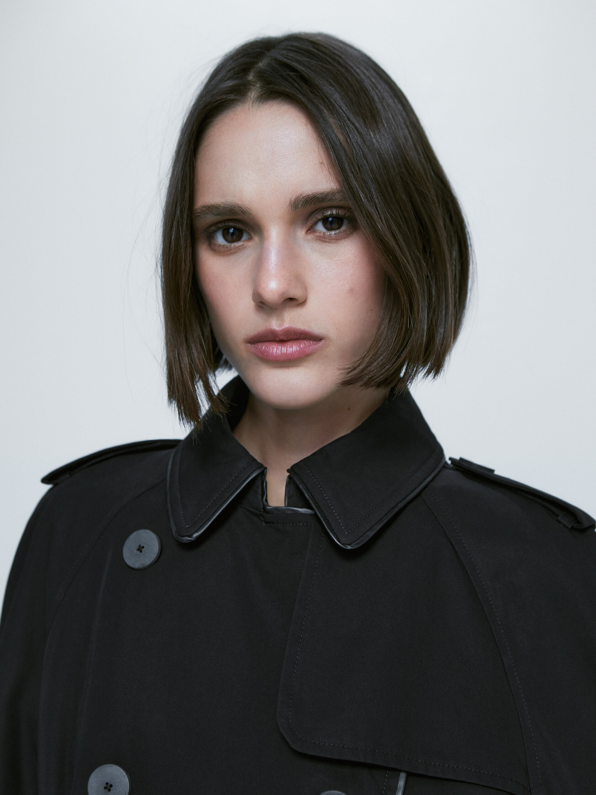 Detalhes de gabardina vivo - PRETO