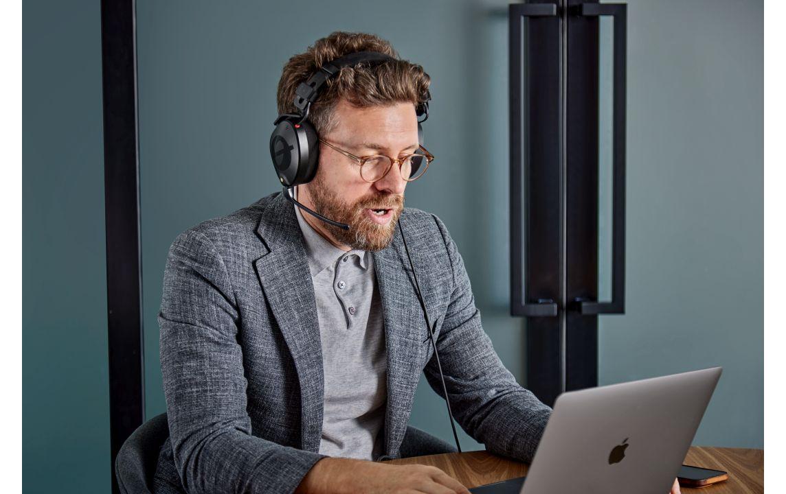 Headset NTH-100M Schwarz<br>Professionelles Over-Ear-Headset mit aussergewöhnlicher Klangleistung