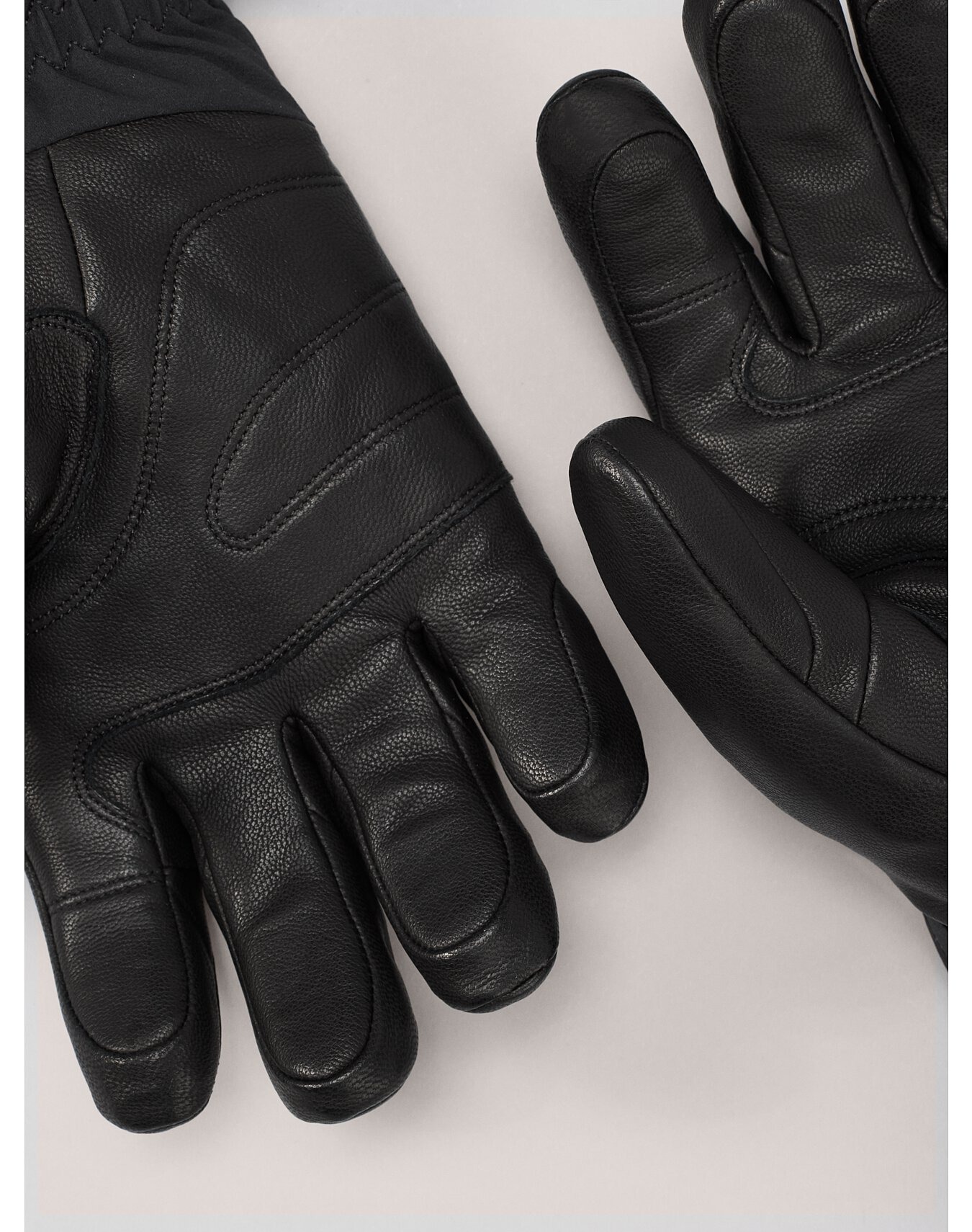 Sabre Glove Black