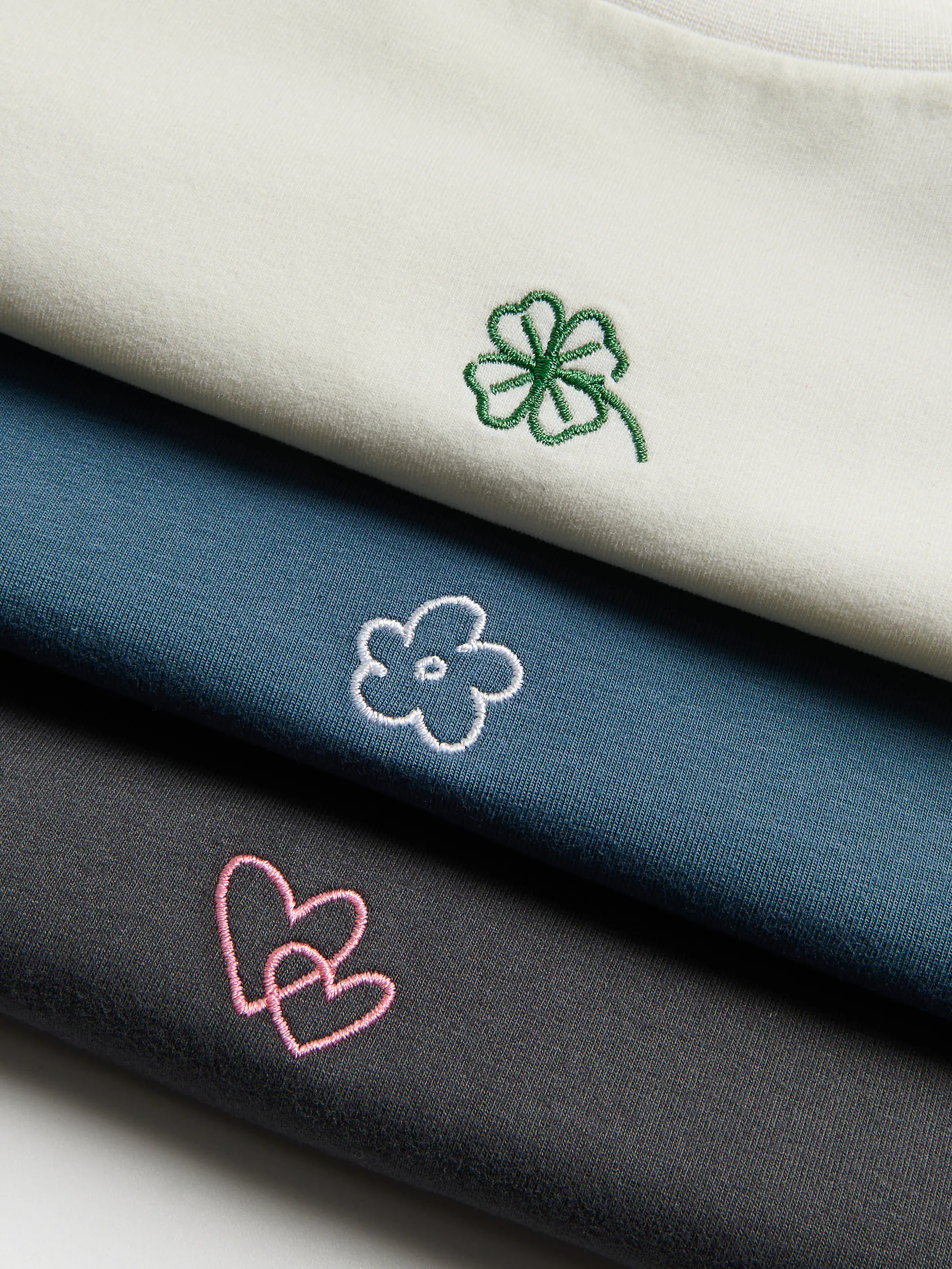 3er-Pack bestickte T-Shirts