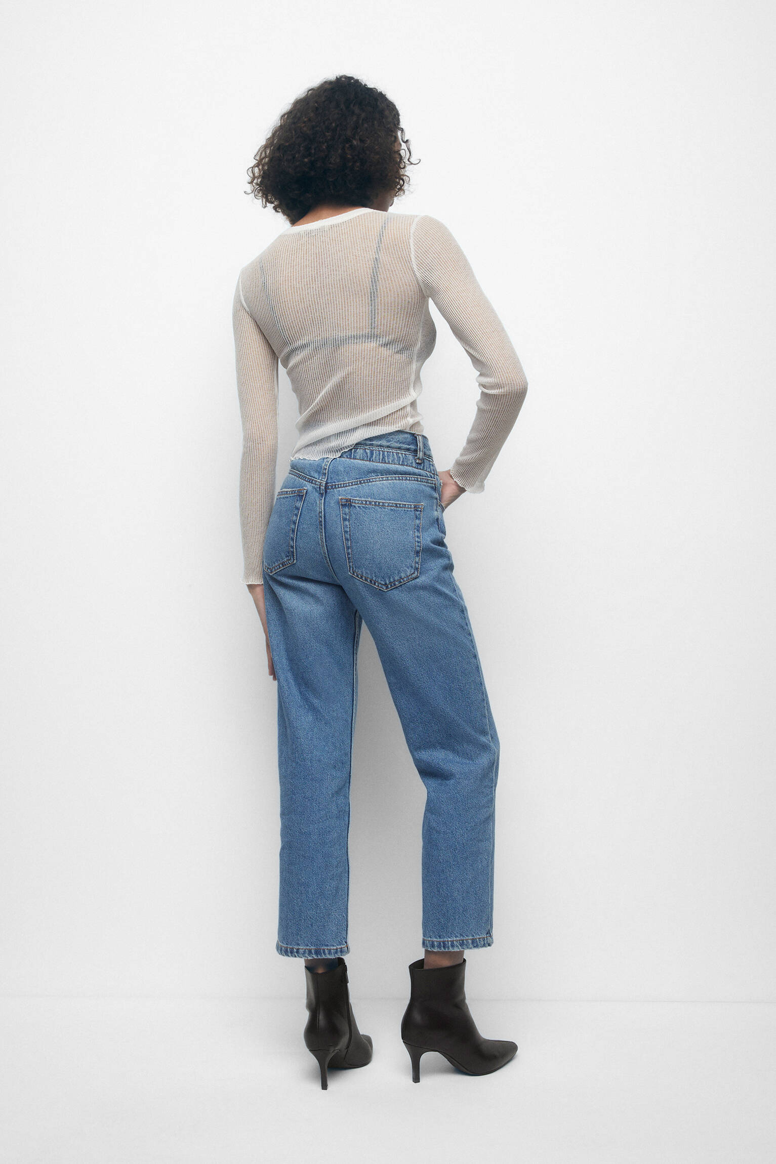 Calça jeans reta de cintura alta com elástico - azul médio