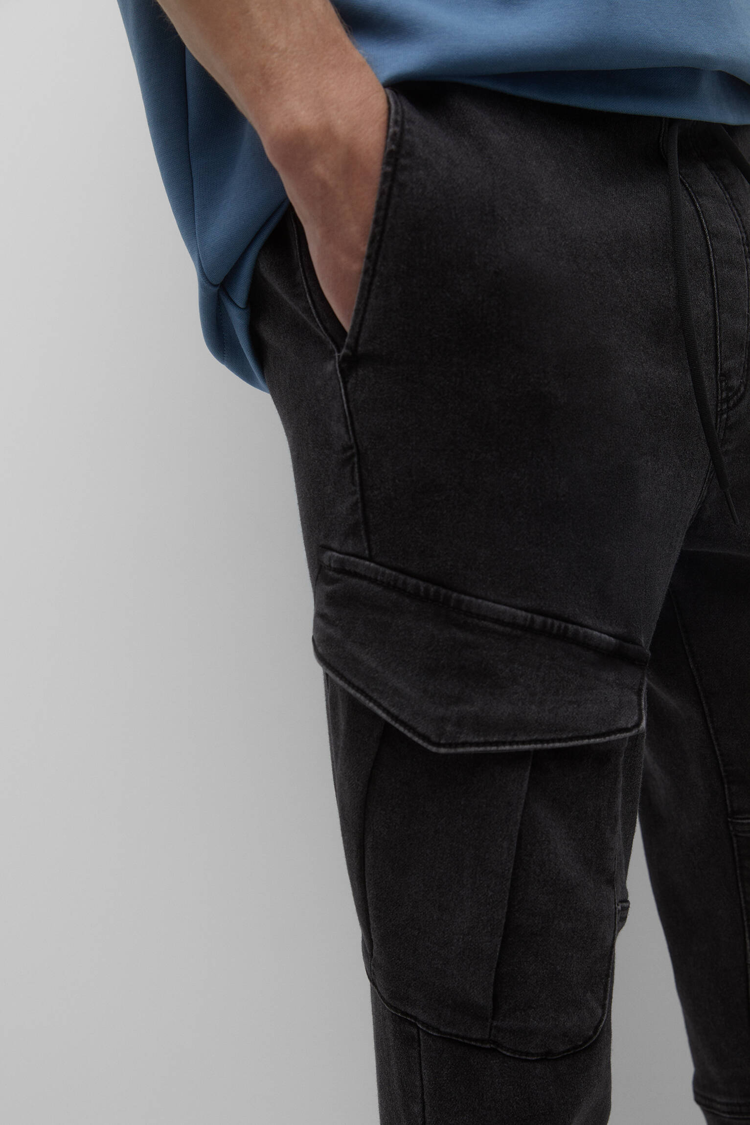CALÇA CARGO JEANS - NEG-DELAV