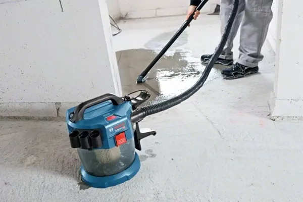 Bosch STØVSUGER GAS 18V-10 SOLO MED TILBEHØR - SOLO