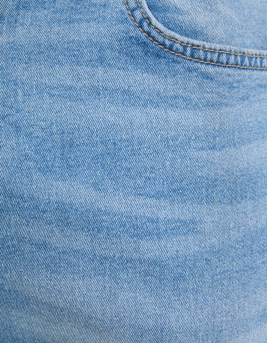 calças jeans super skinny