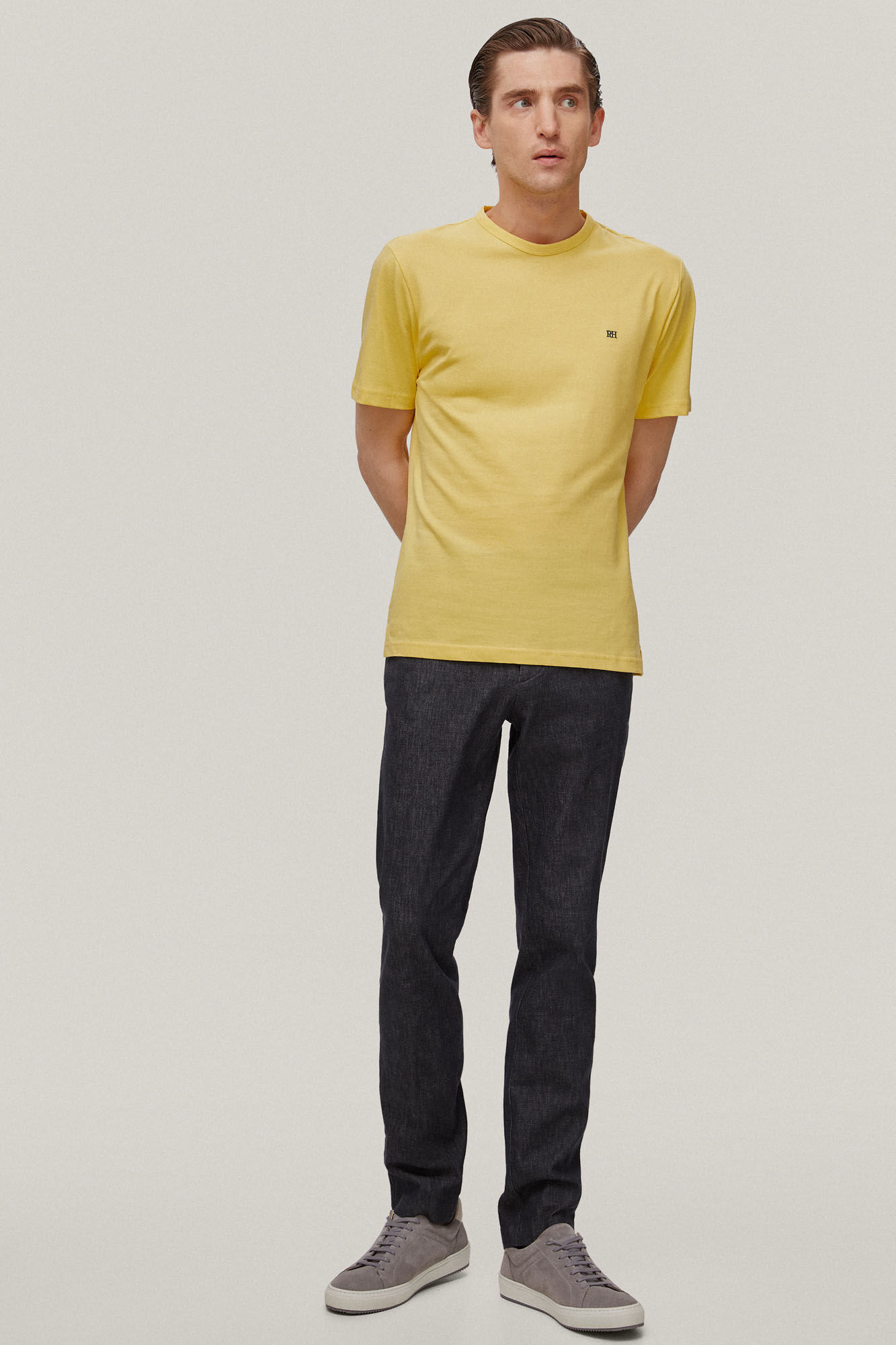 Camiseta básica - Amarela