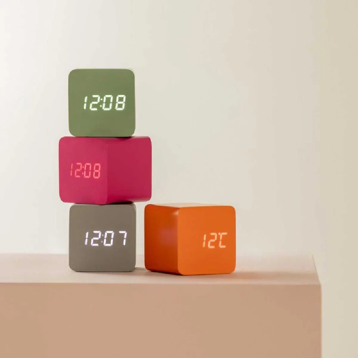 Réveil Carré LED Karlsson Spry - Gris