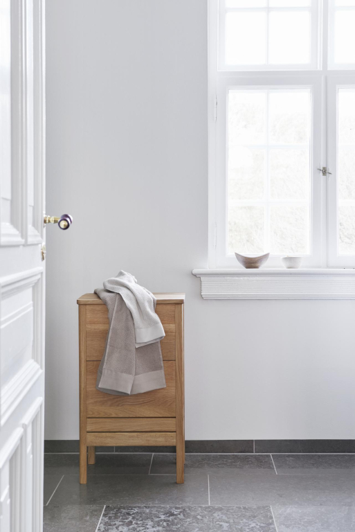 Form&Refine A Line wasmand eiken