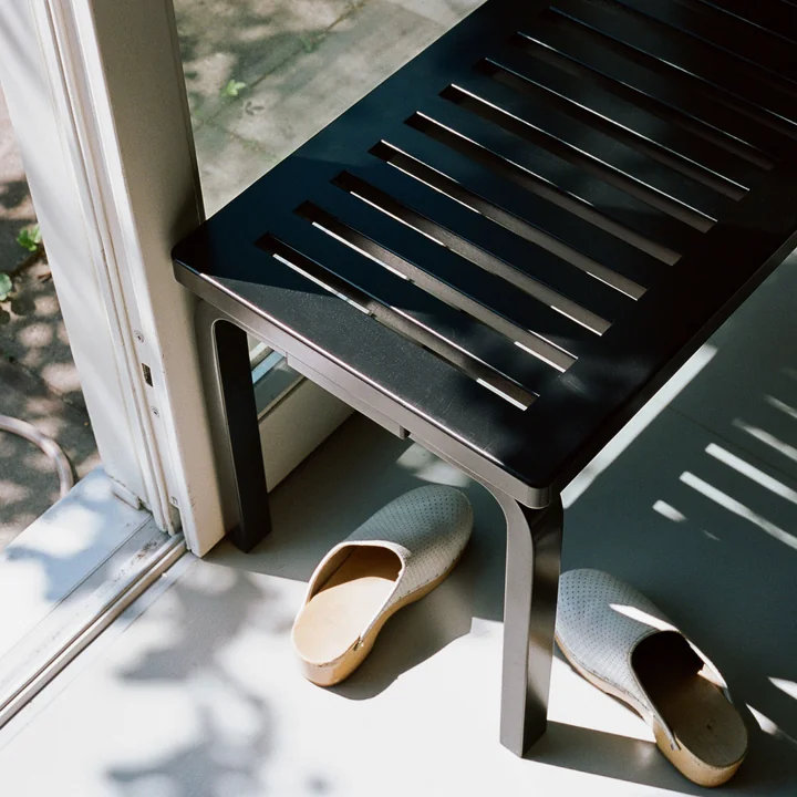 Artek - Bank 153A, Birke klar lackiert