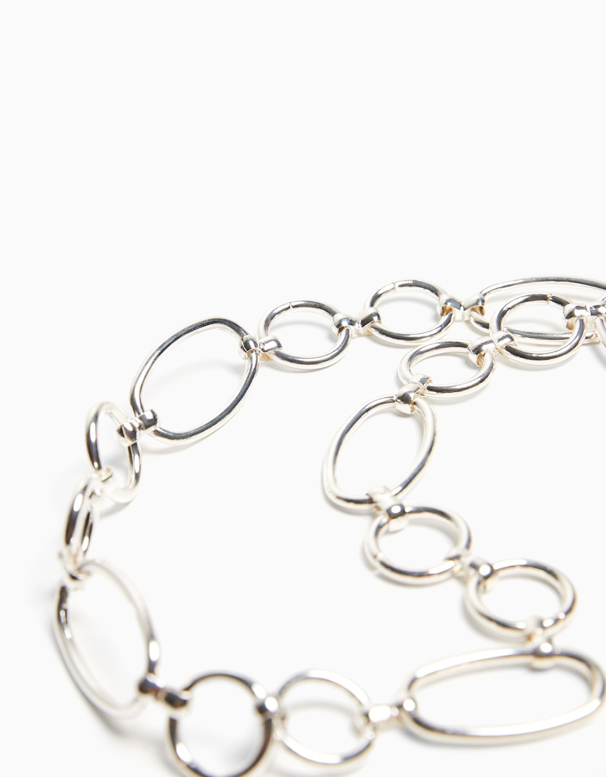 Cinto com detalhes em anel