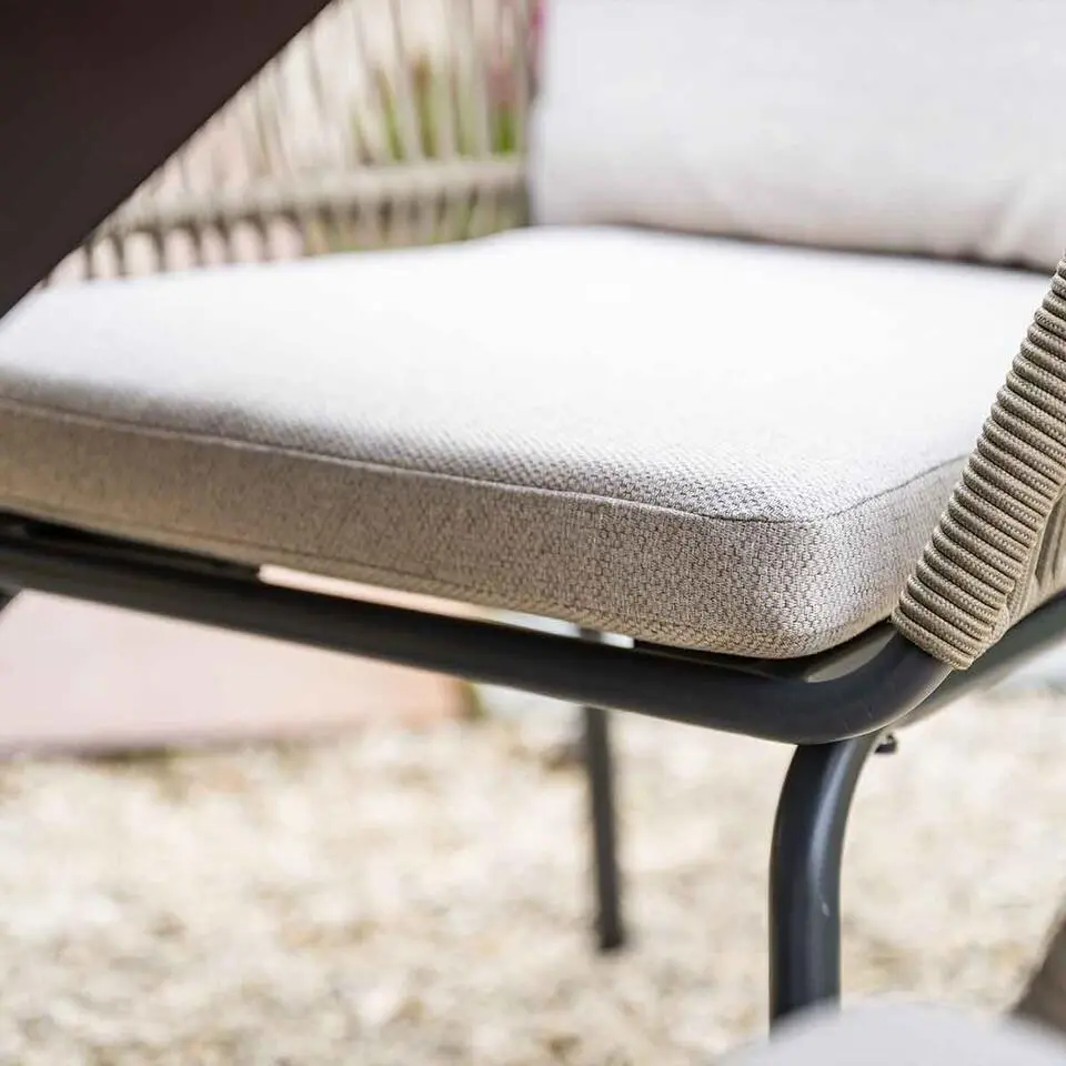 Triton dining fauteuil - carbon black - rope donker zand - desert sand