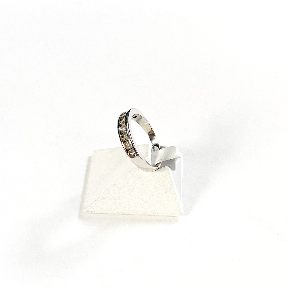 Bague demi-tour d'occasion or 750 blanc diamants
