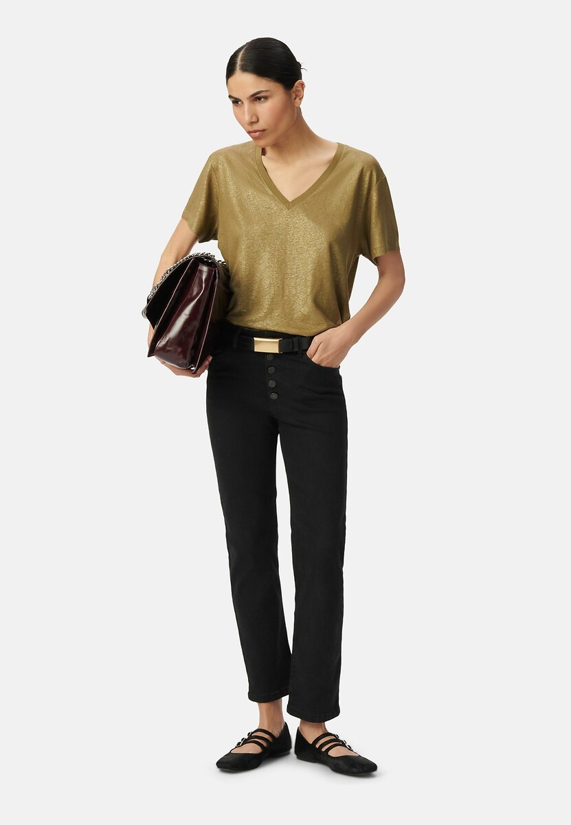Camiseta IKKS em linho/viscose iridescente com decote em V e mangas curtas.