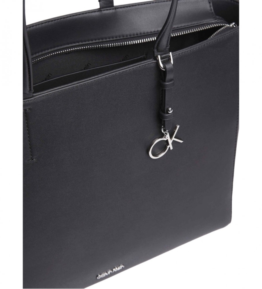 Bolsa Calvin Klein Must Shopper Md preta