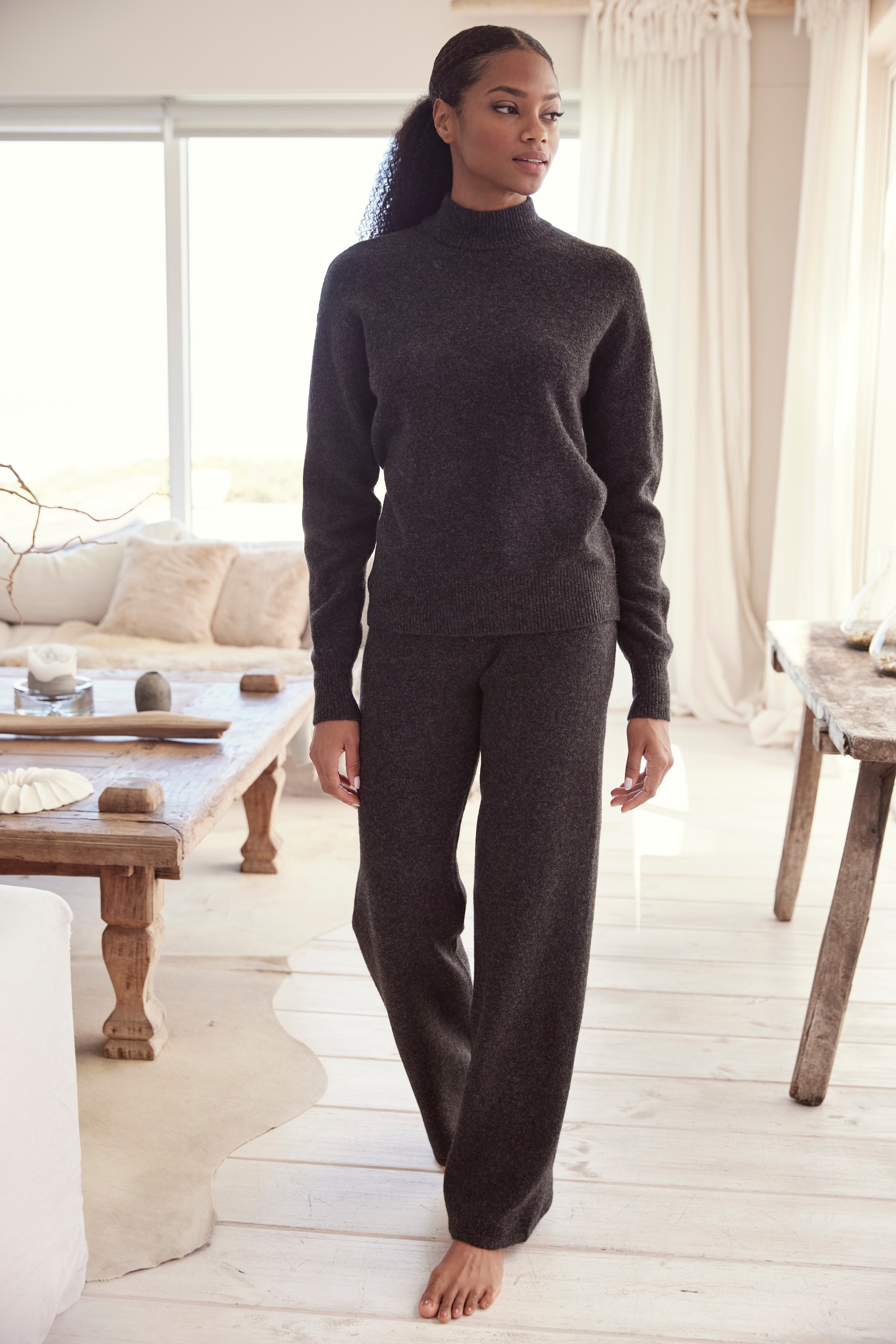 LASCANA Strickpullover , mit Stehkragen und Rippbündchen, Loungewear