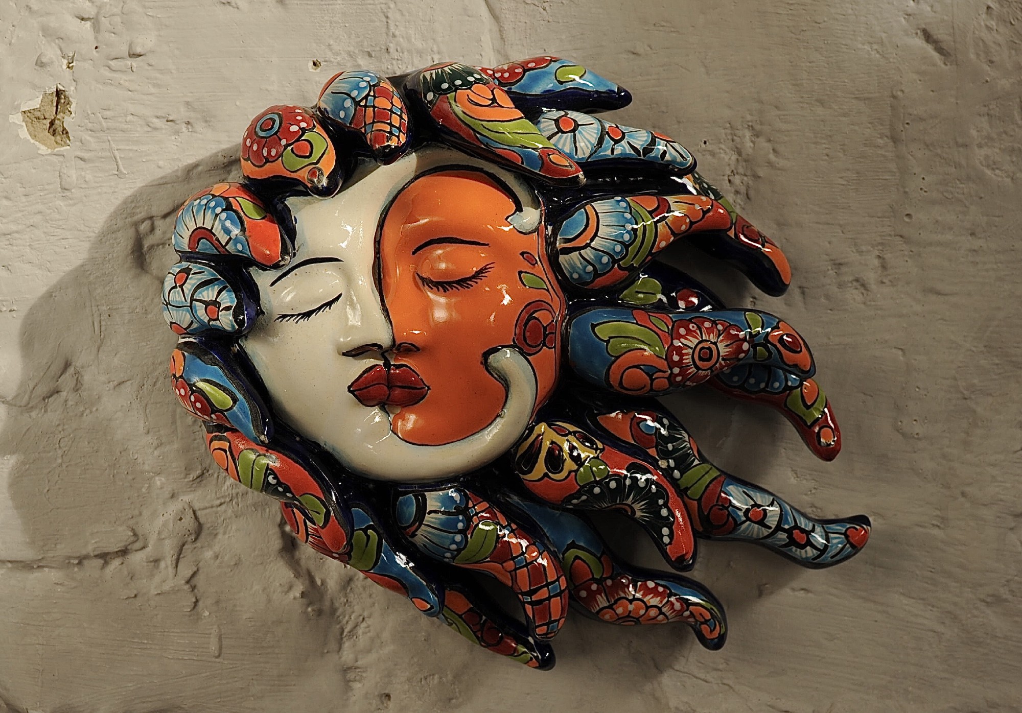 Keramik-Wandschmuck 'Besucon', multicolor, B 34 cm, H 25 cm, L 9 cm von fischer's lagerhaus