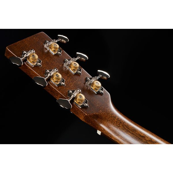 Martin Guitar 000-18