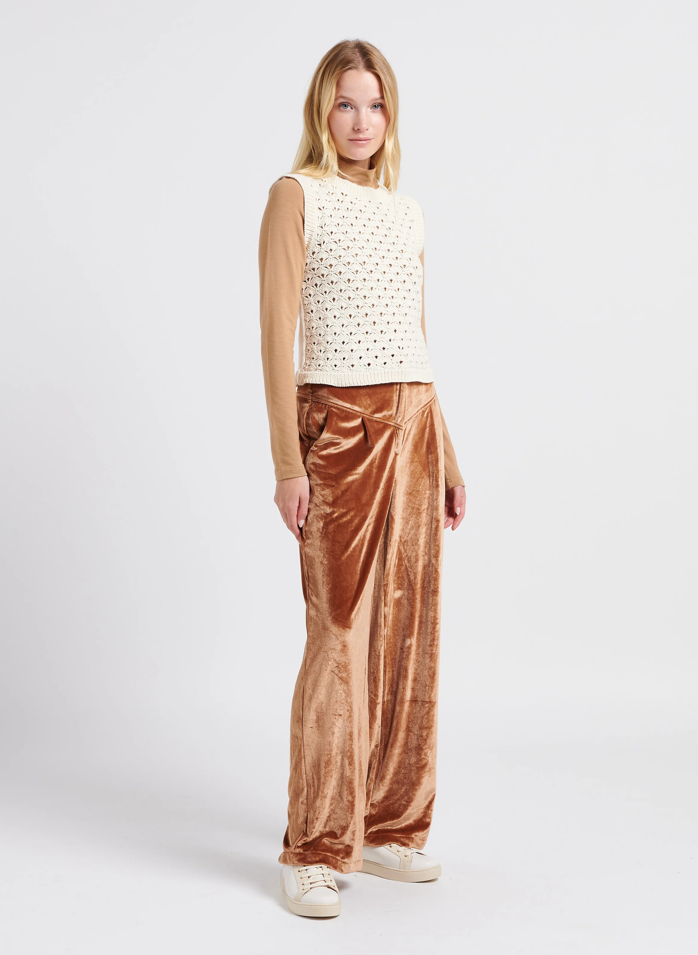LUPE - Pull col rond en coton biologique | Beige