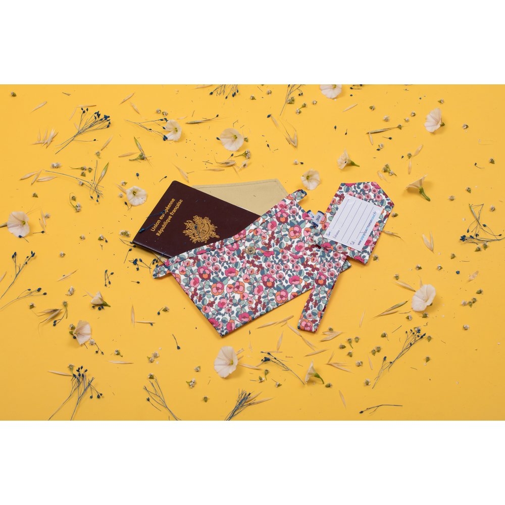 Etiquette Bagage Boutons Rose