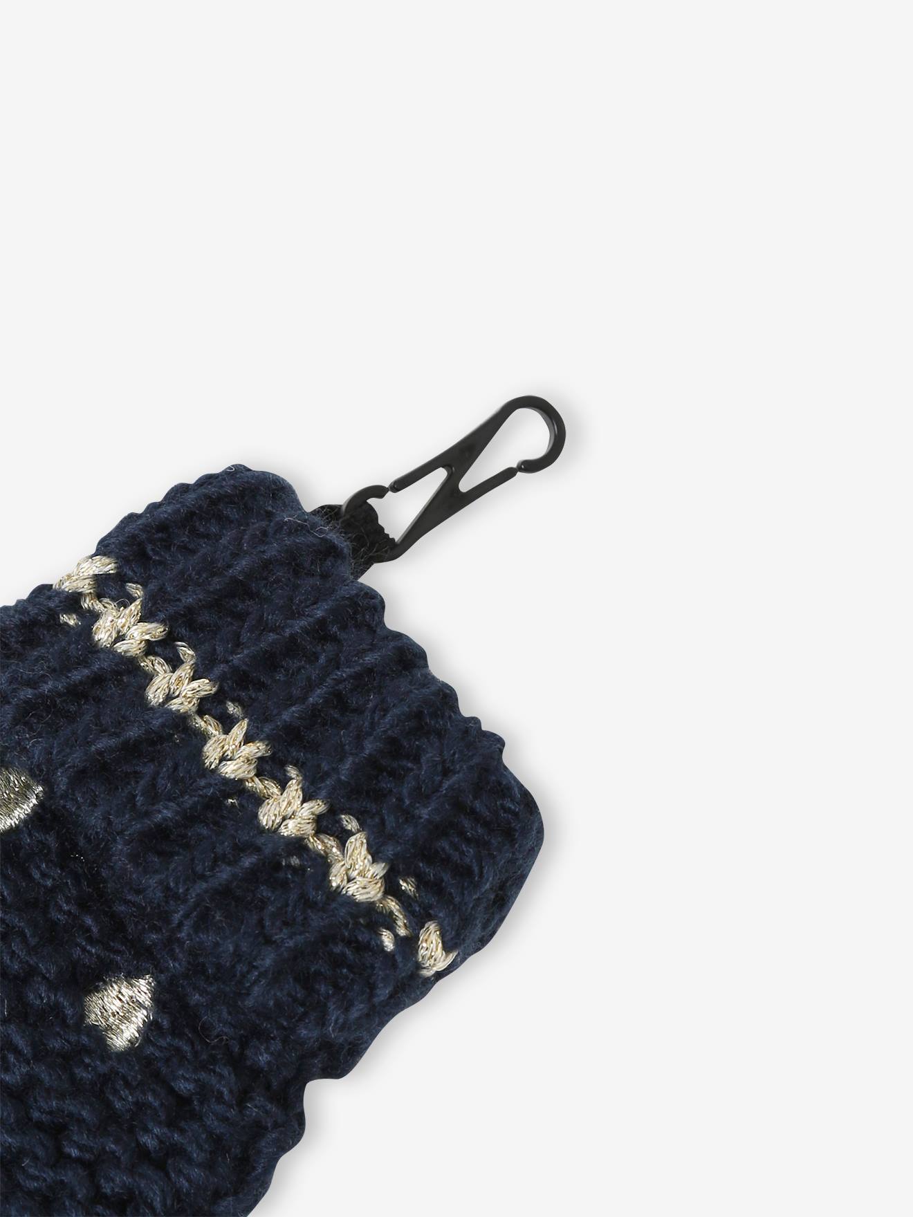 Conjunto de gorro, cachecol e luvas com estampa de corações em azul escuro, para meninas.