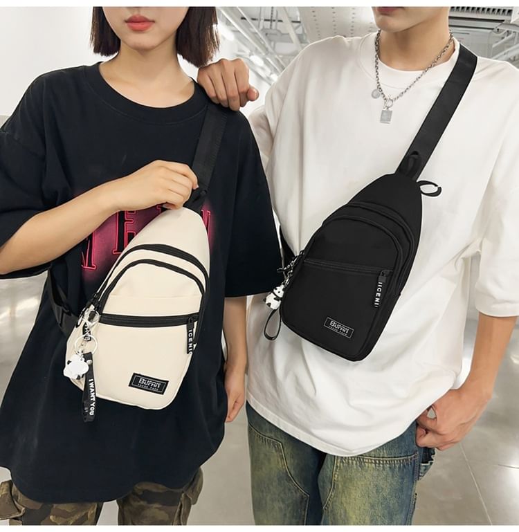 Hikuozy - Belettering Sling Bag