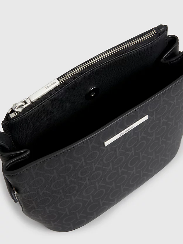 Bolsa de ombro em couro sintético