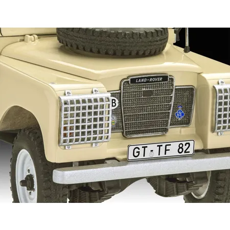 Revell Model Set Land Rover Series III LWB (commercial)