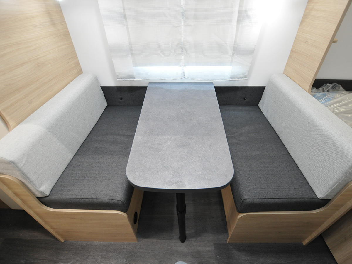 Caravelair Alba 400 2024 caravan