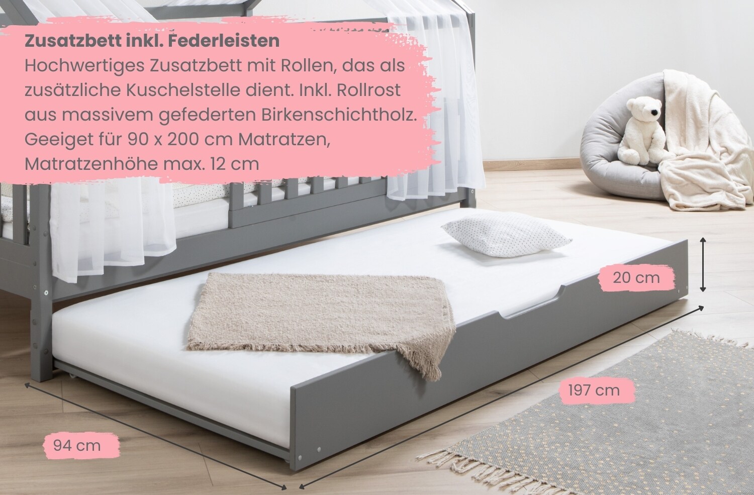 TiCAA Hausbett mit Tüll Kim 90x200 cm, 100x200 cm, 120x200 cm, 140x200 für Jungen & Mädchen, inkl. Rolllattenrost, Zusatzbett und Rausfallschutz variabel, Hellgrau aus Kiefer Massivholz