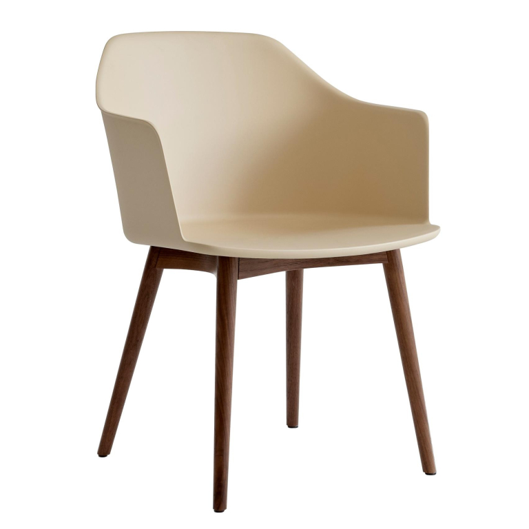 &tradition Rely HW76 stoel, onderstel walnoot beige zand