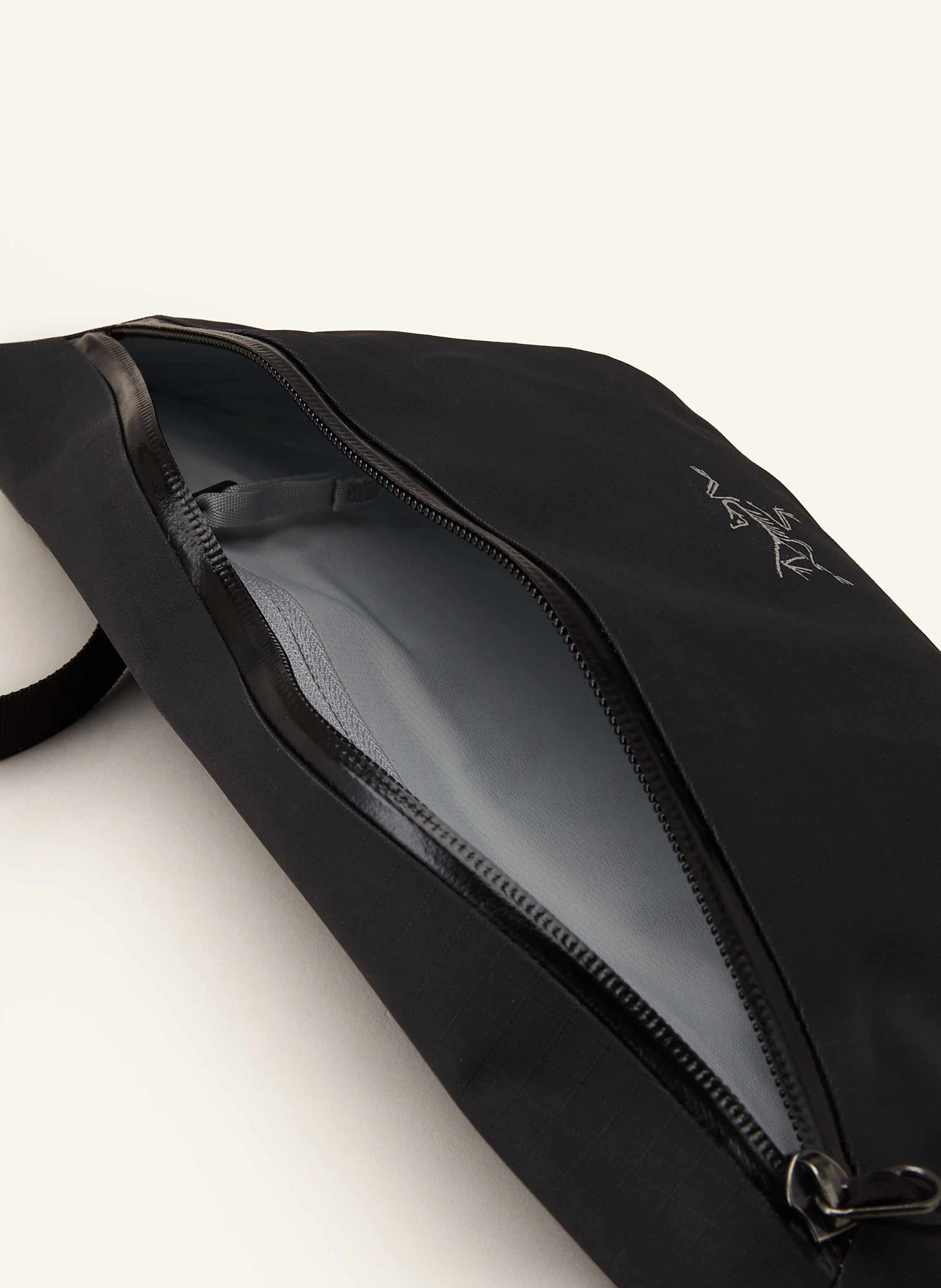 ARC'TERYX Umhängetasche GRANVILLE