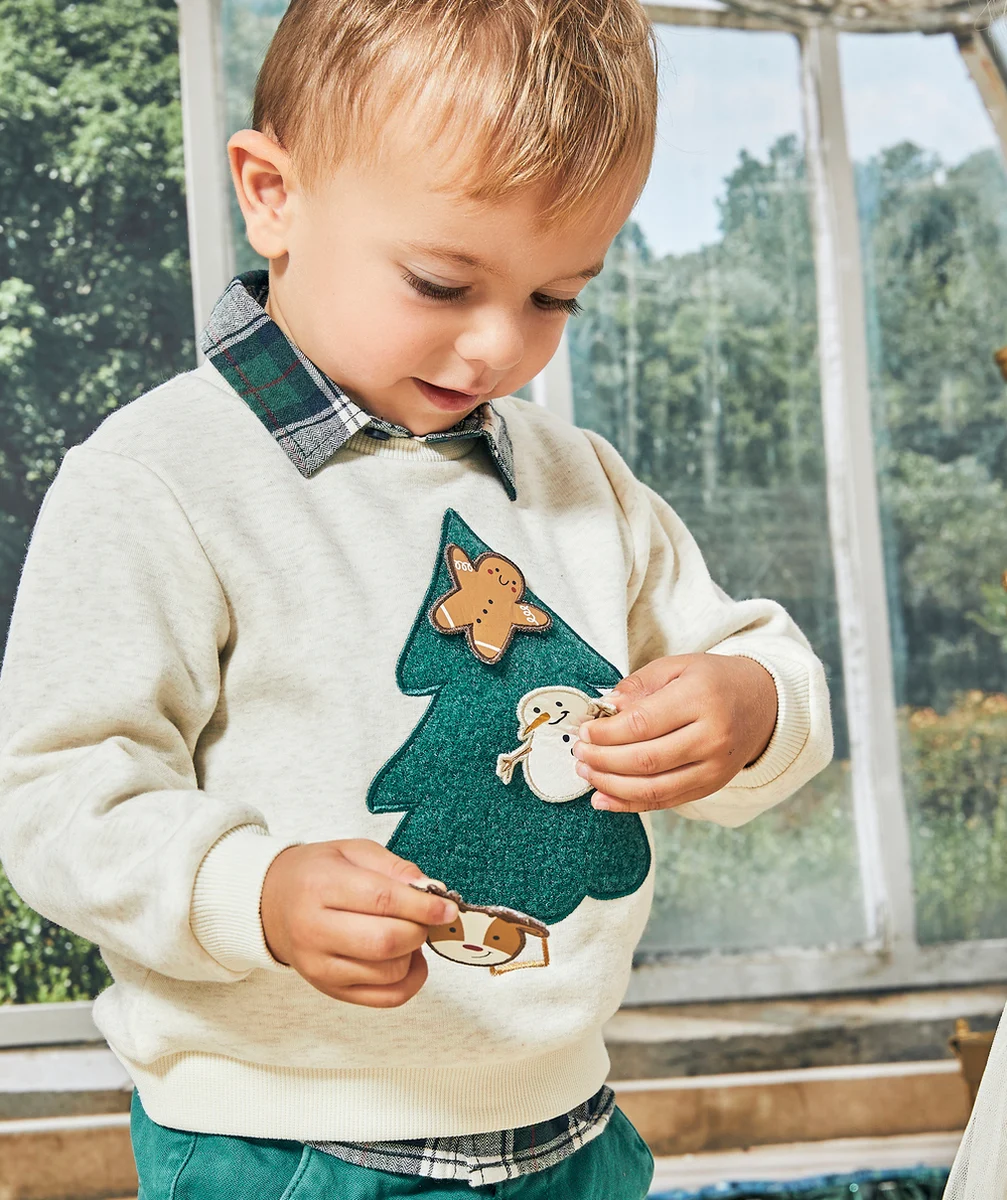 PULL DE NOËL BÉBÉ GARÇON EN FIBRES RECYCLÉES ÉCRU CHINÉ AVEC SAPIN EN SCRATCH