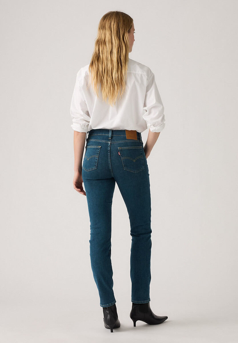 Calça jeans Levi's 724 de cintura alta e corte reto.