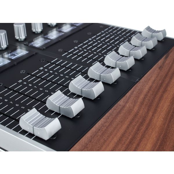 MakePro X XTEND-B10-8MF xTend Controller