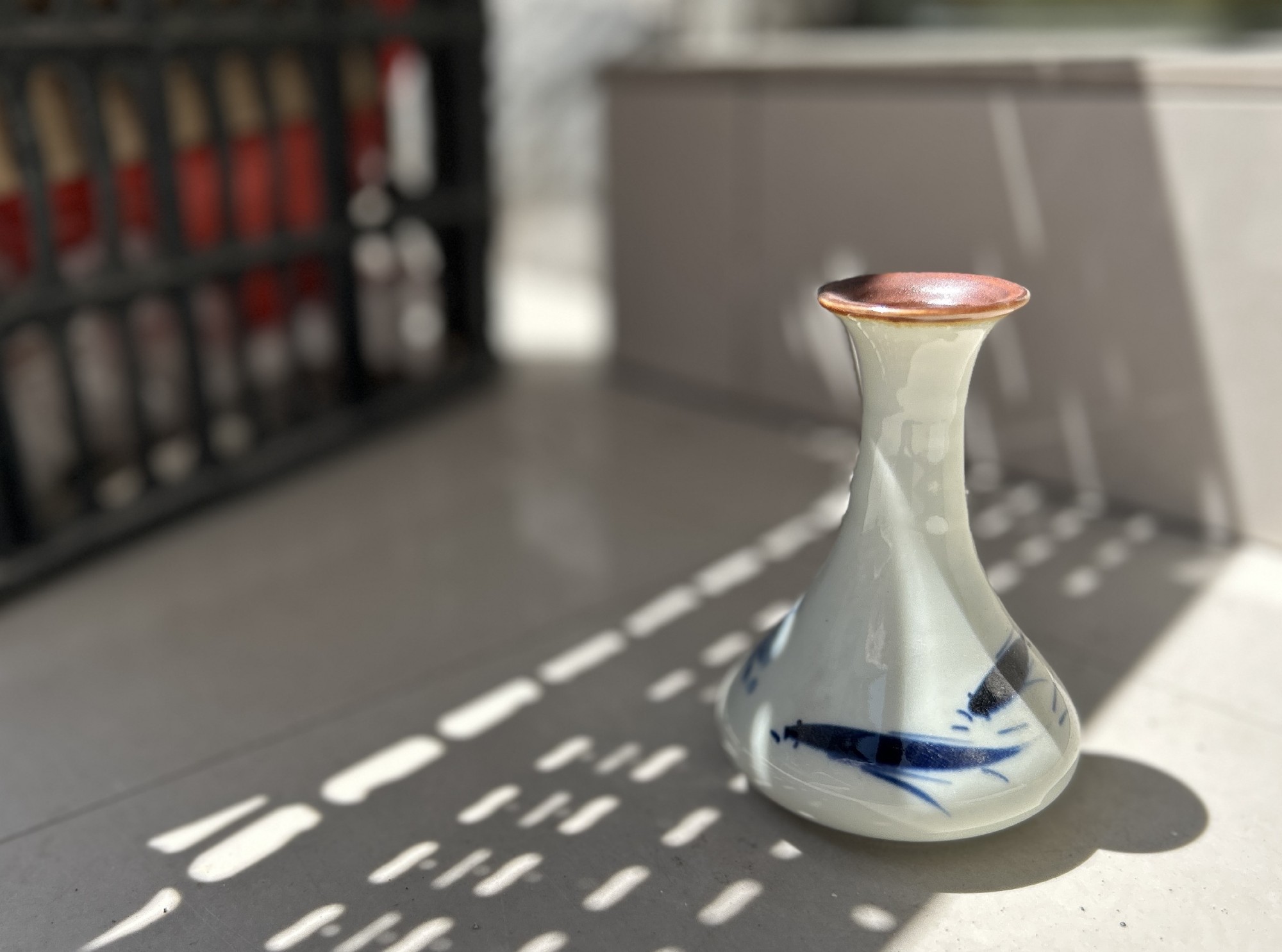 Keramikvase 'Fische', handbemalt, Ø 8 cm, H 12 cm von fischer's lagerhaus