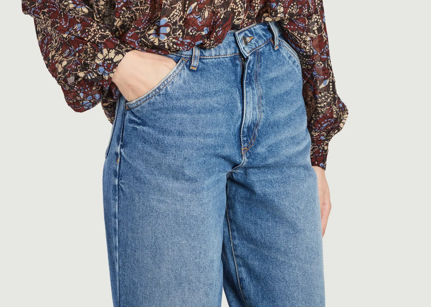 Jeans Hall Roseanna