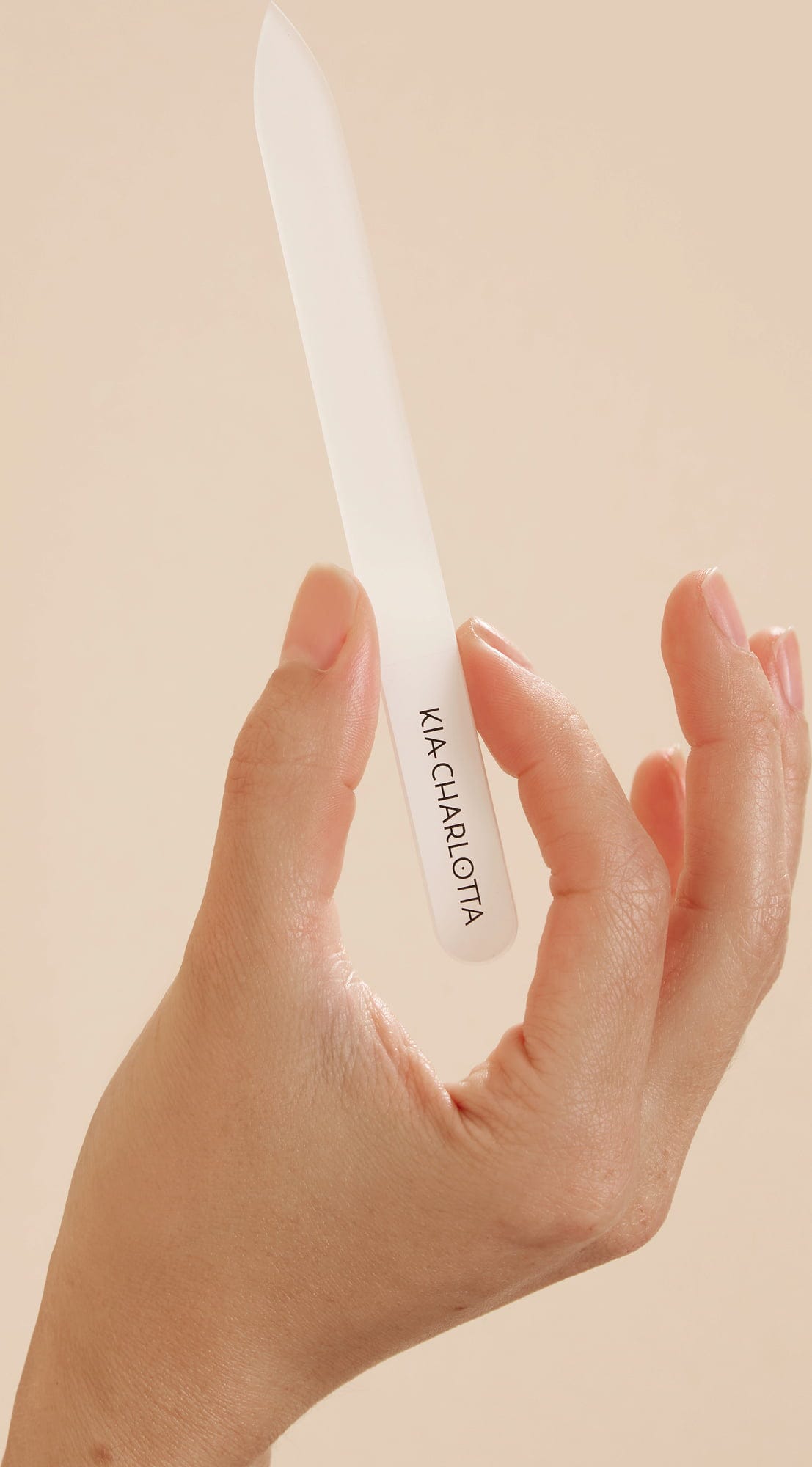 KIA-CHARLOTTA  Glass Nail File, Pink
