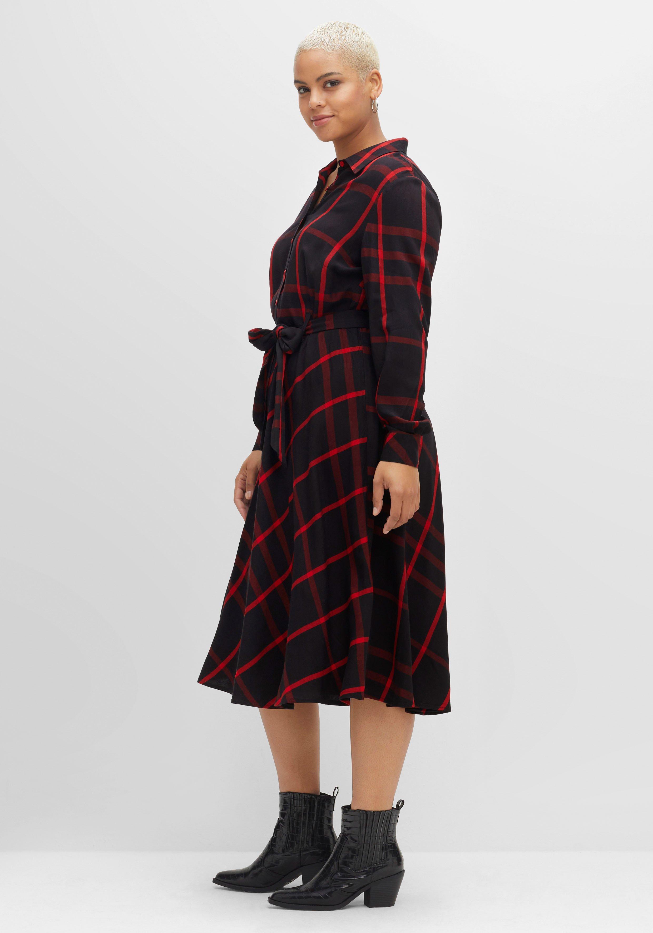 Kariertes Hemdblusenkleid mit weitem Rock