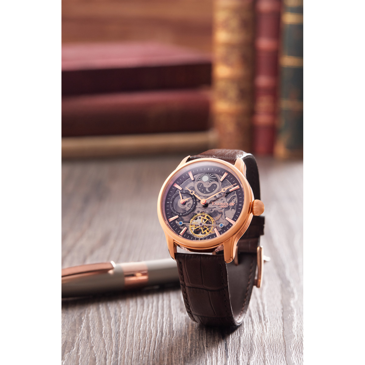 Montre EARNSHAW Longitude Shadow homme automatique acier noir bracelet cuir noir