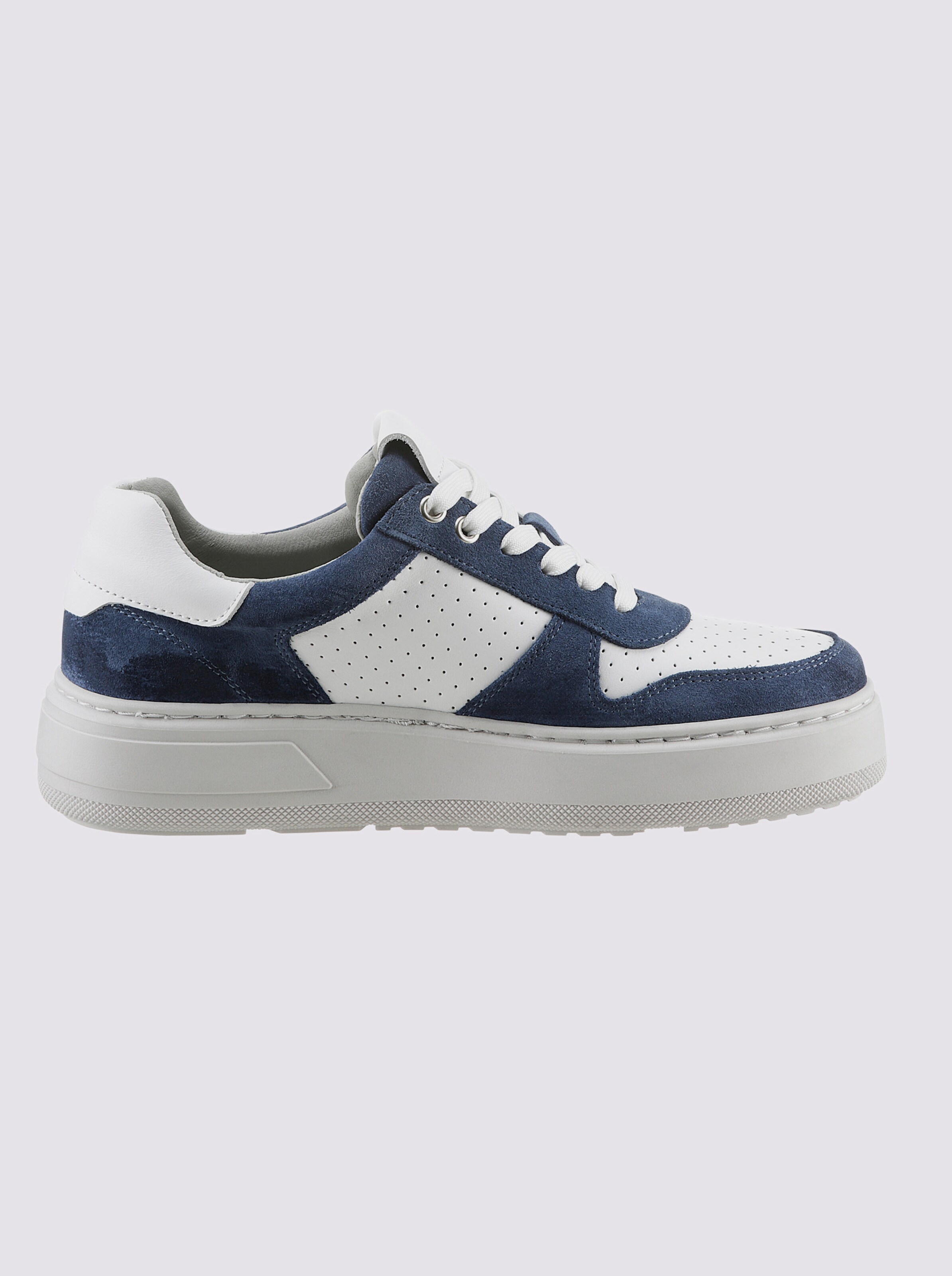 Sneaker