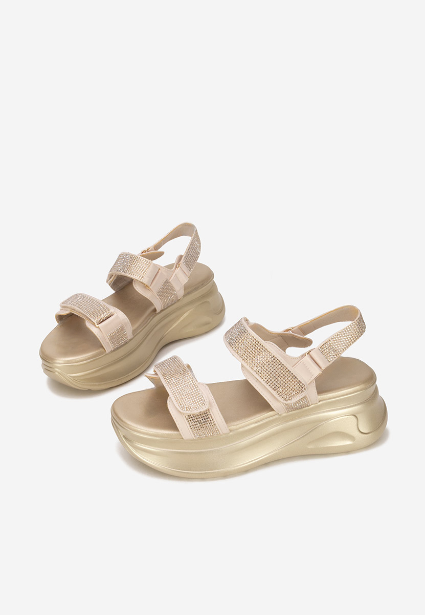 Sandales à plateforme beige Sakirra