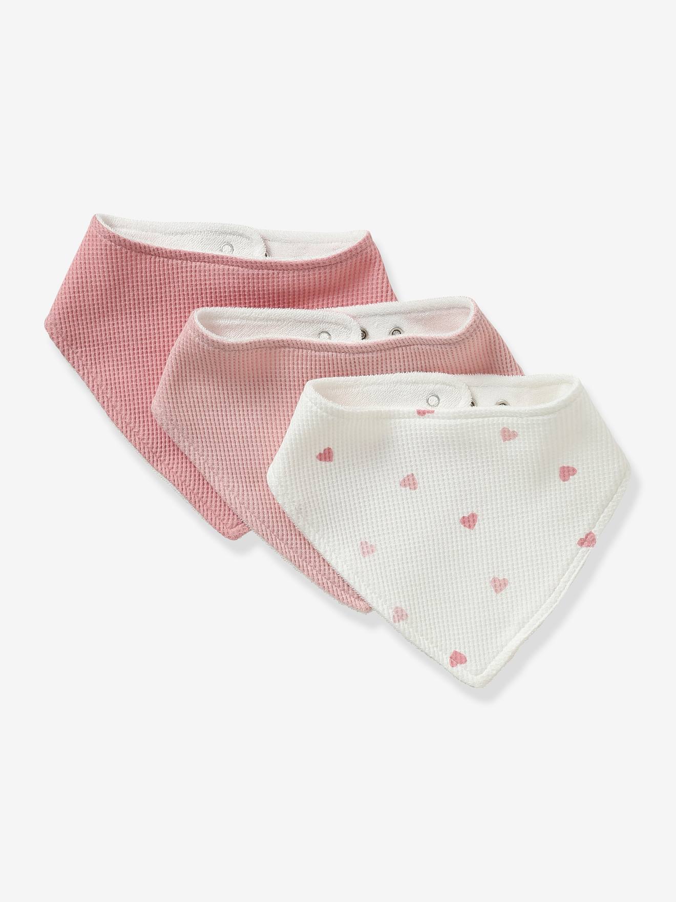 Pacote com 3 babadores bandana tamanho médio brancos com estampa em favo de mel.