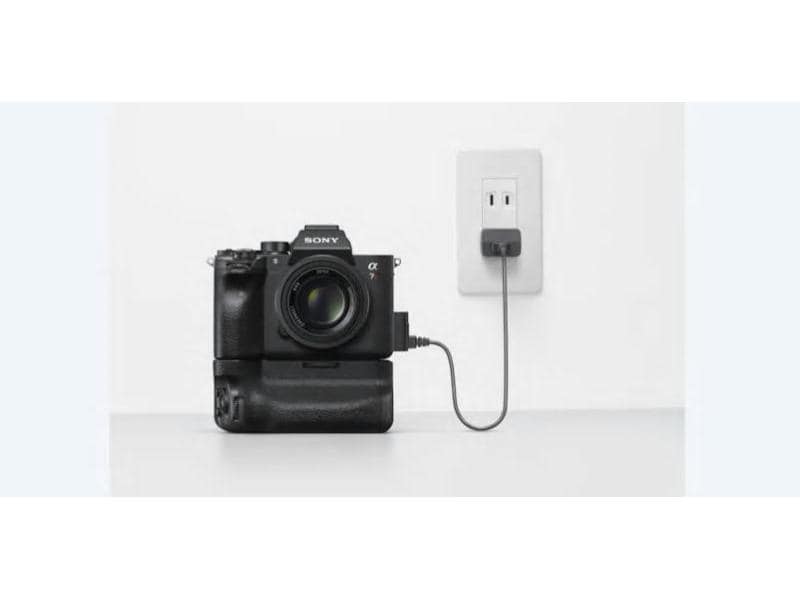 Sony Akkugriff VG-C4EM Doppelte Akkulaufzeit mit dem ergonomischem Griff