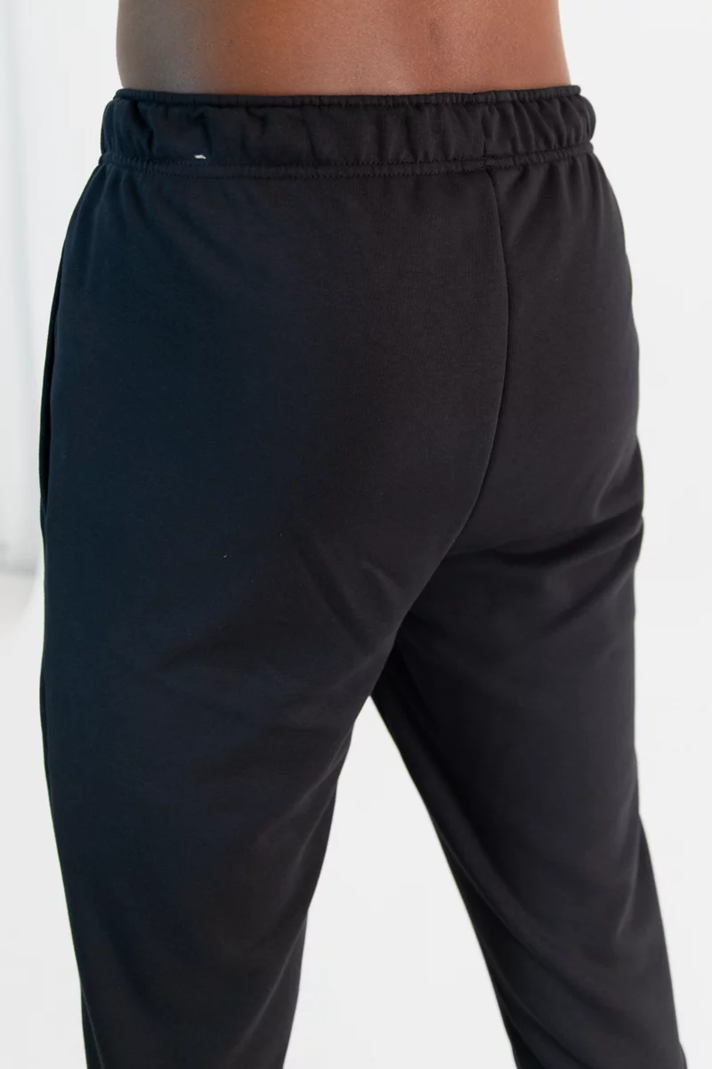 Nike Dri-FIT Tapered Herren Trainerhose