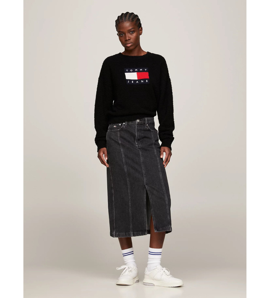 Suéter Tommy Jeans oversized com logo na cor preta.