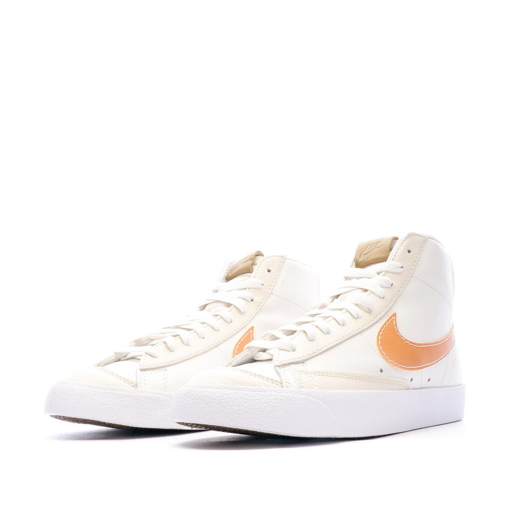 Nike Baskets Beige Homme Nike Mid 77 Emb