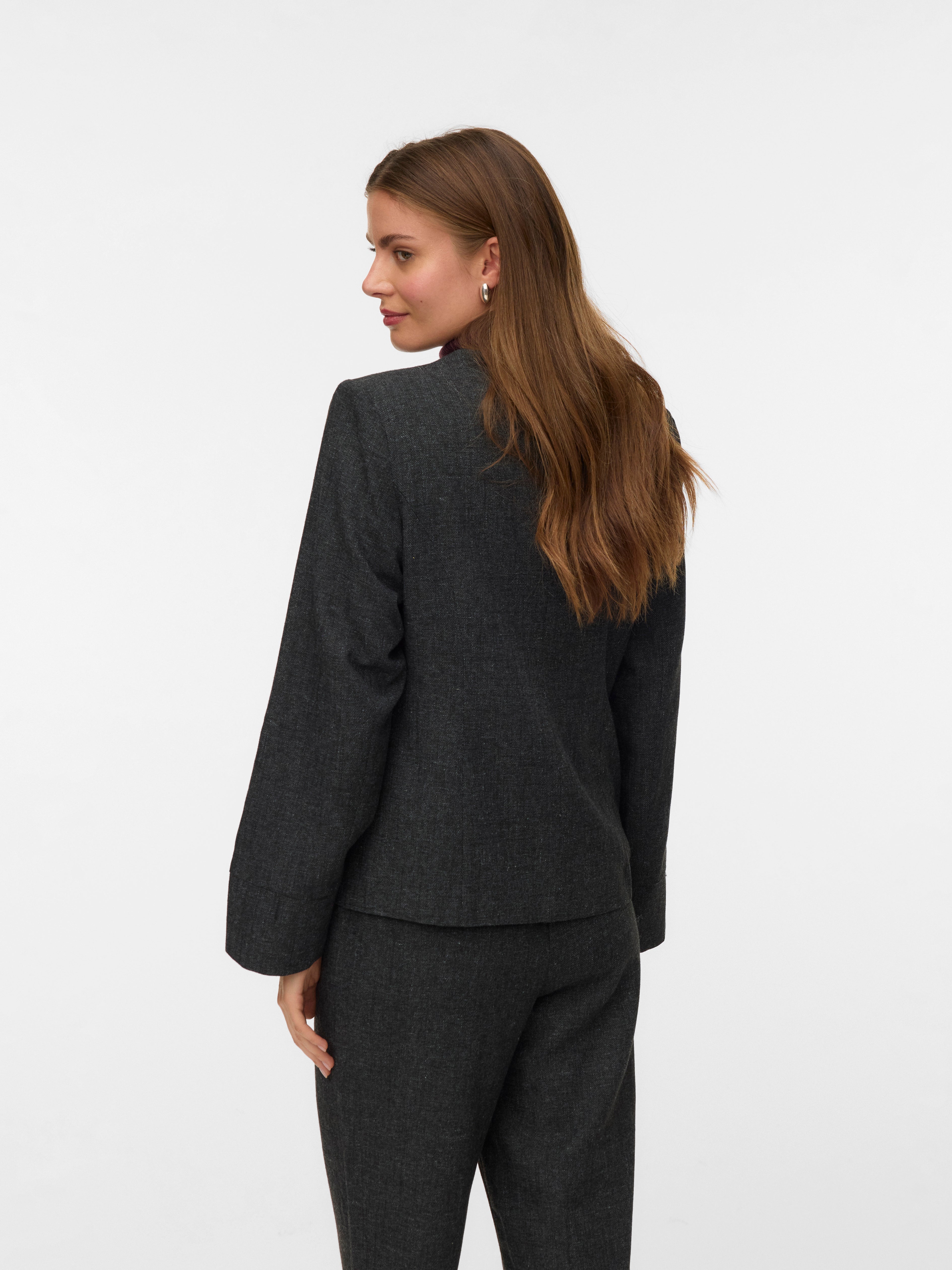 @ Shop de look | Donkergrijs | Vero Moda®