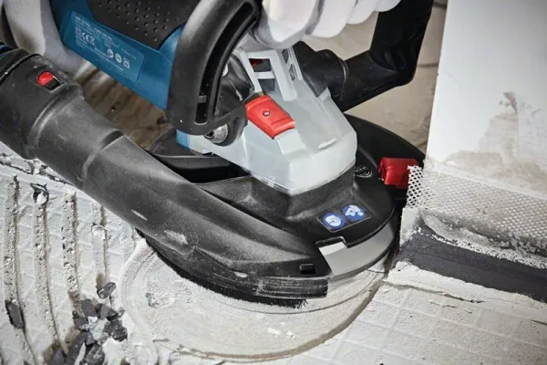 Bosch BETONSLIBER GBR 15 CAG M/SKIVE & L-BOXX