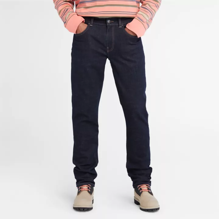 Calça jeans Stretch Core masculina na cor índigo.